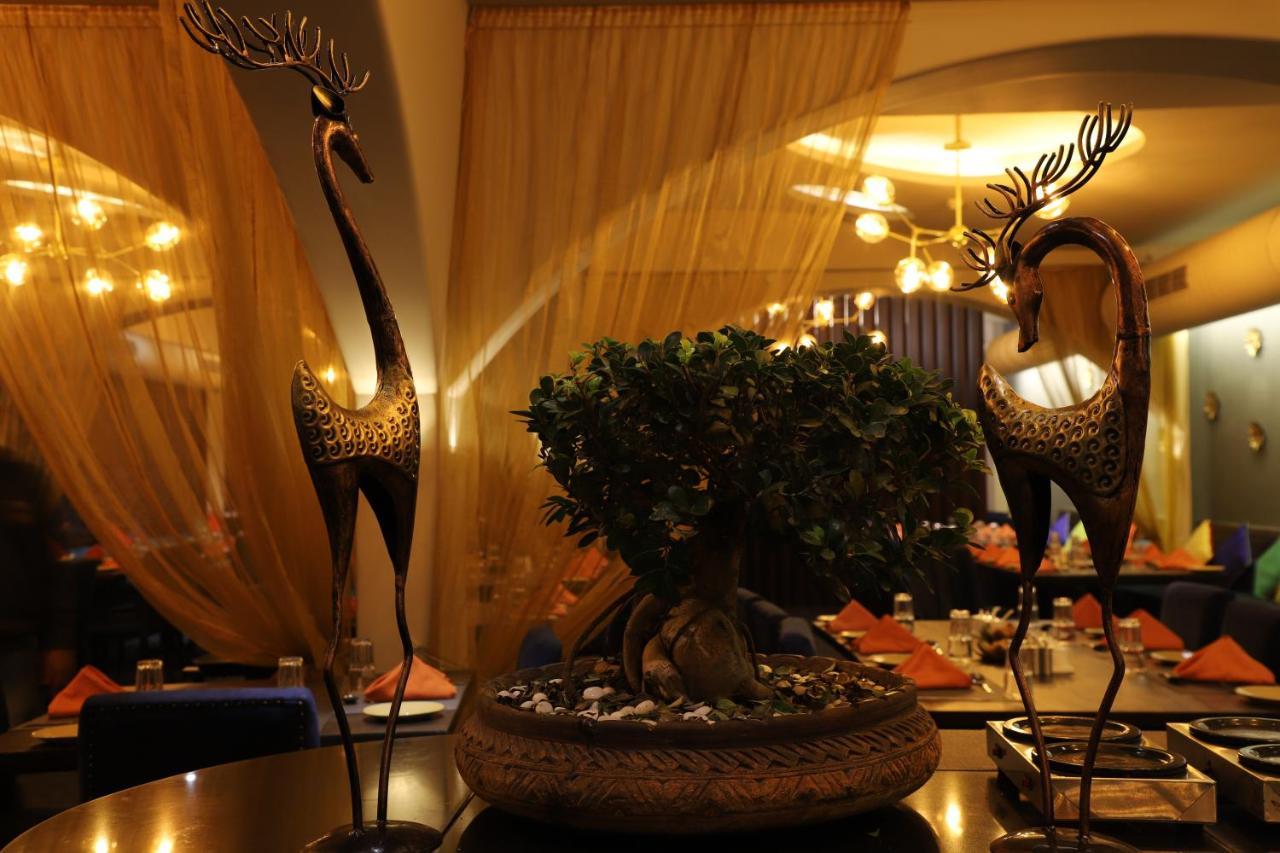 The Purple Leaf Hotels Хидерабад Екстериор снимка